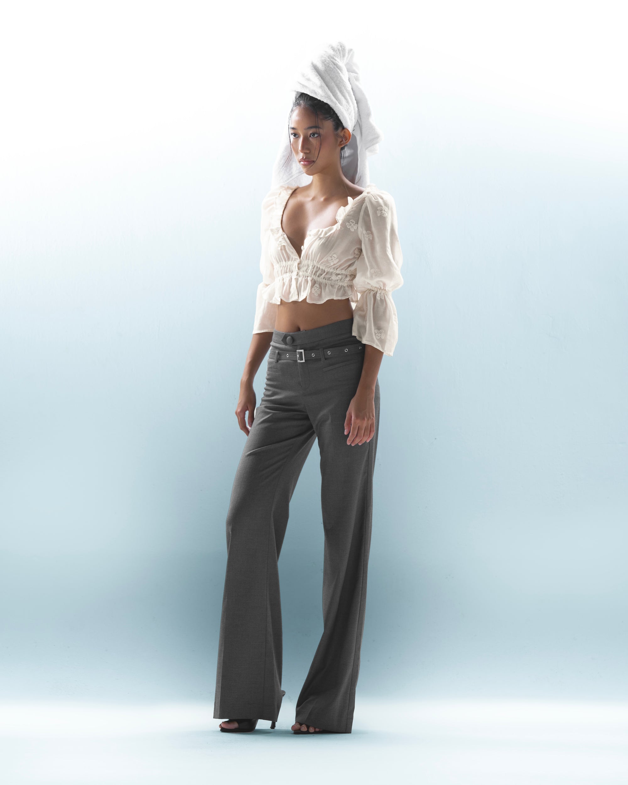 Rachel Pants with Tassel &amp; Metal Logo Accesories